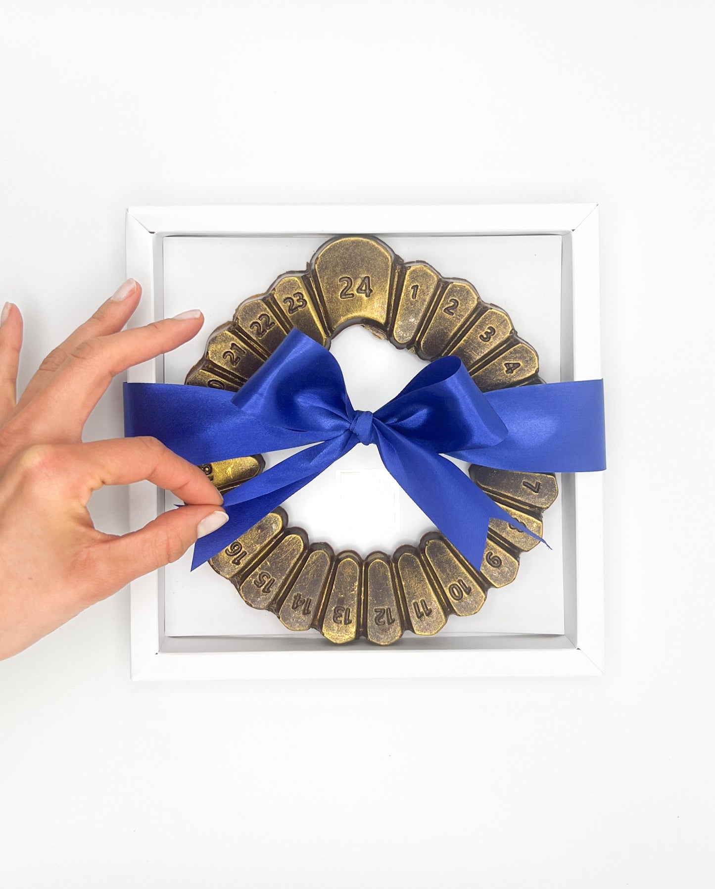 Calendrier chocolat noir fourré praliné pécan